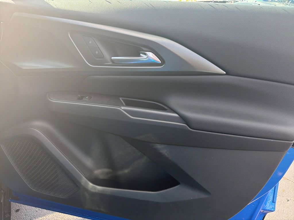 New 2026 Chevrolet Equinox EV LT image 21