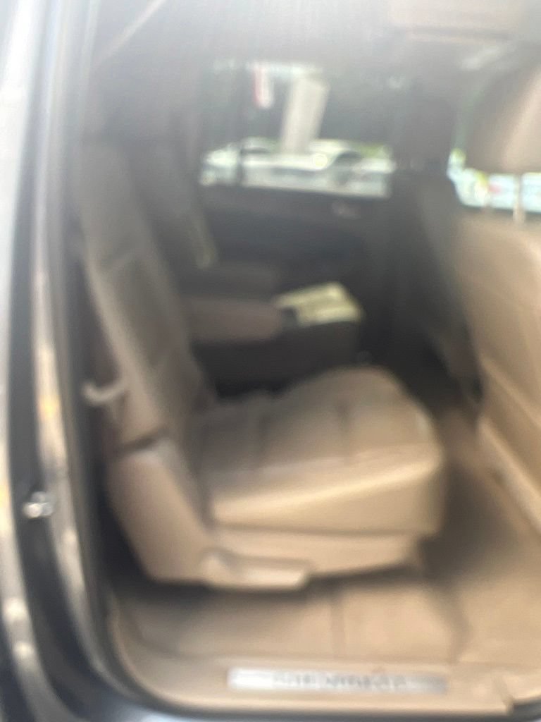 Used 2019 Chevrolet Suburban Premier AWD/4WD image 9