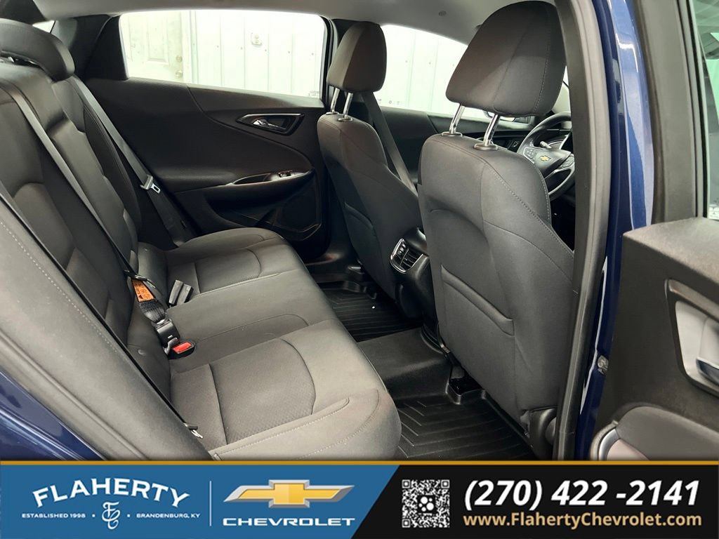 Used 2021 Chevrolet Malibu LT FWD image 13