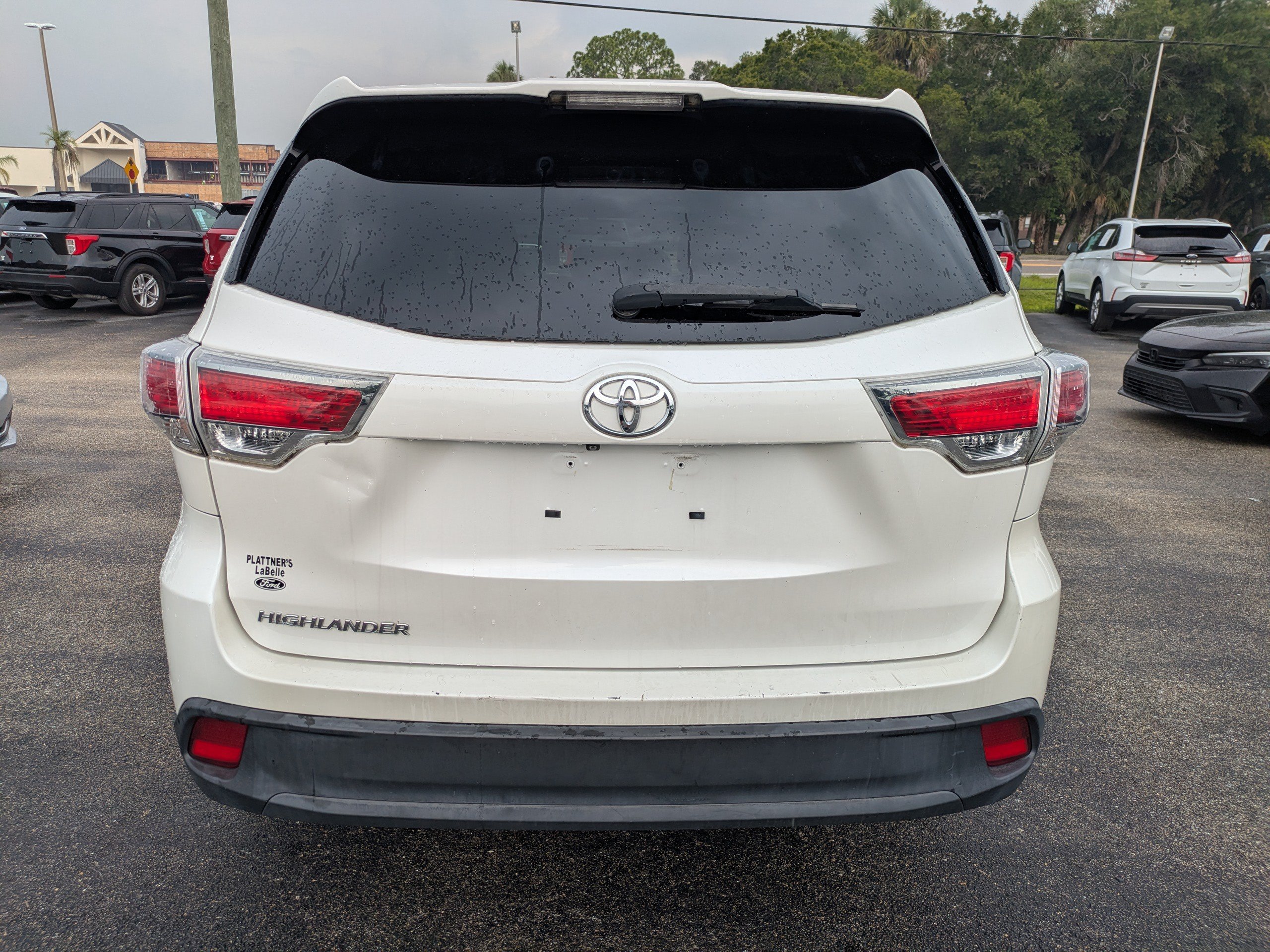 Used 2016 Toyota Highlander LE FWD image 5