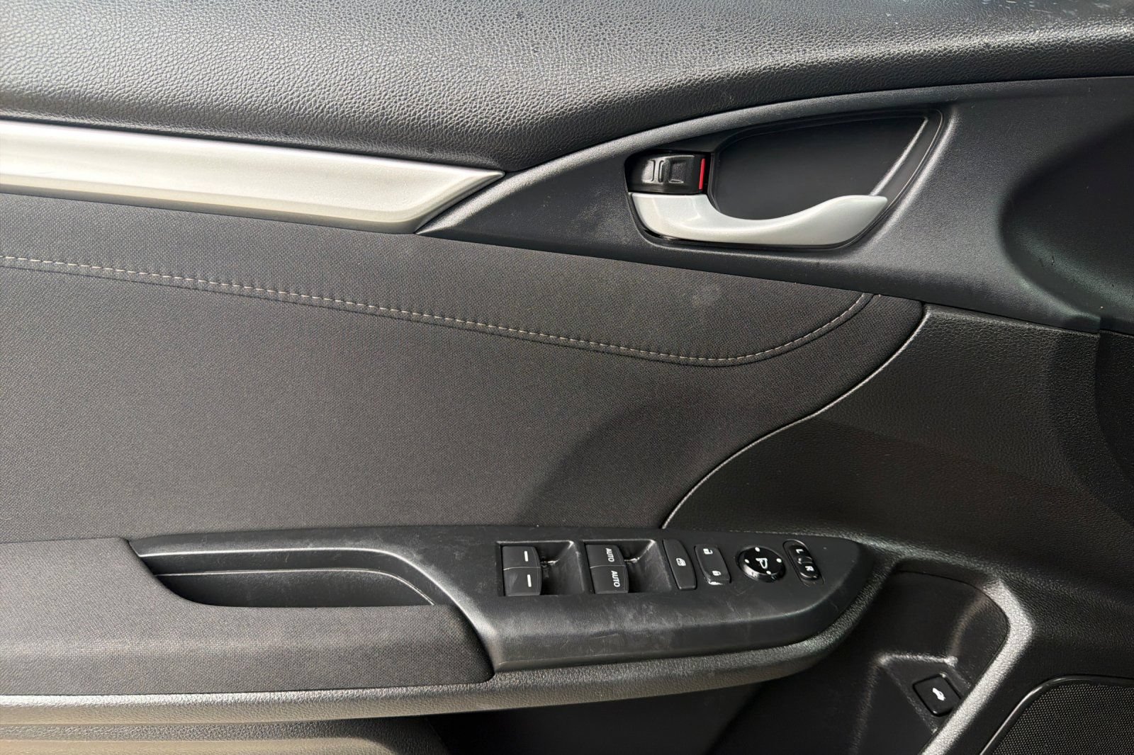 Used 2017 Honda Civic EX-T image 13