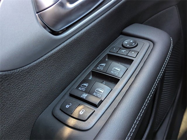 New 2026 Chrysler Pacifica Limited w/ S Appearance Package image 25