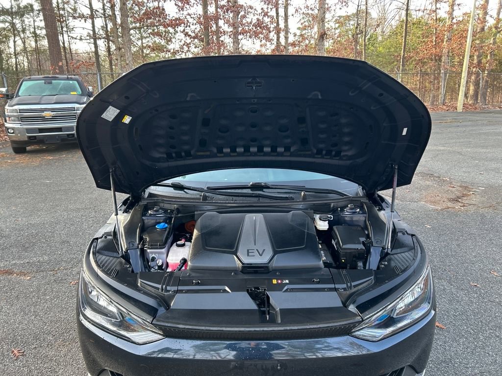 Used 2022 Kia EV6 Light image 11