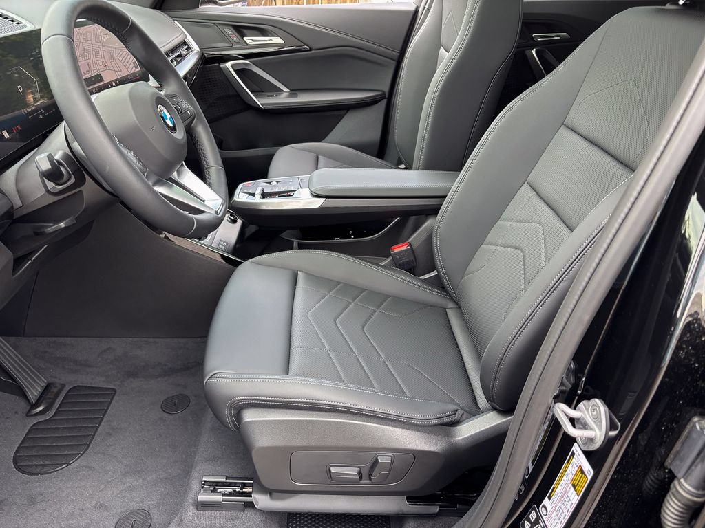 New 2026 BMW X1 xDrive28i w/ Convenience Package AWD/4WD image 11