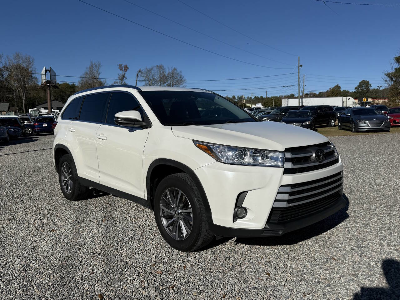 Used 2019 Toyota Highlander SE image 10