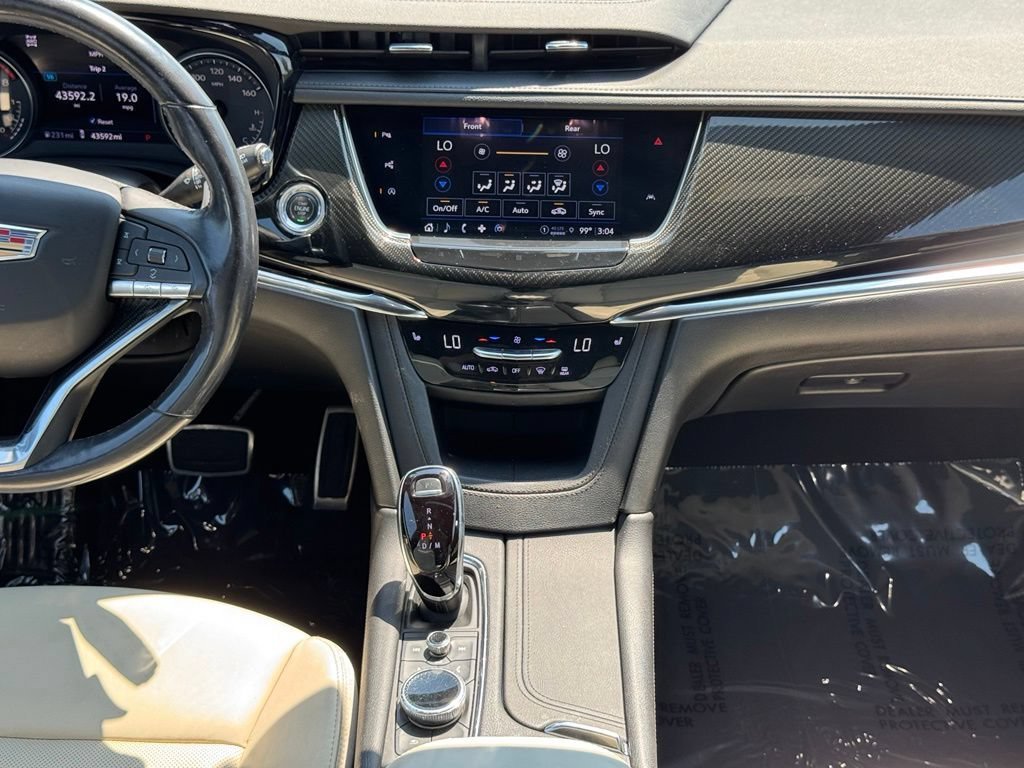 Used 2021 Cadillac XT6 Sport AWD/4WD image 31