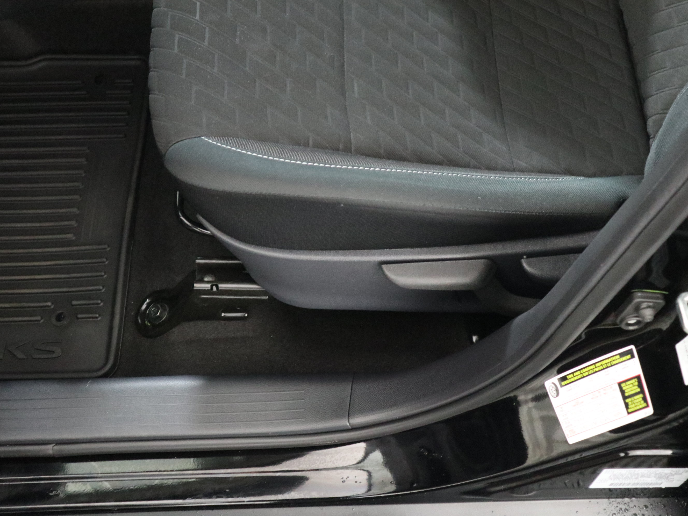 Used 2023 Nissan Kicks SV FWD image 22
