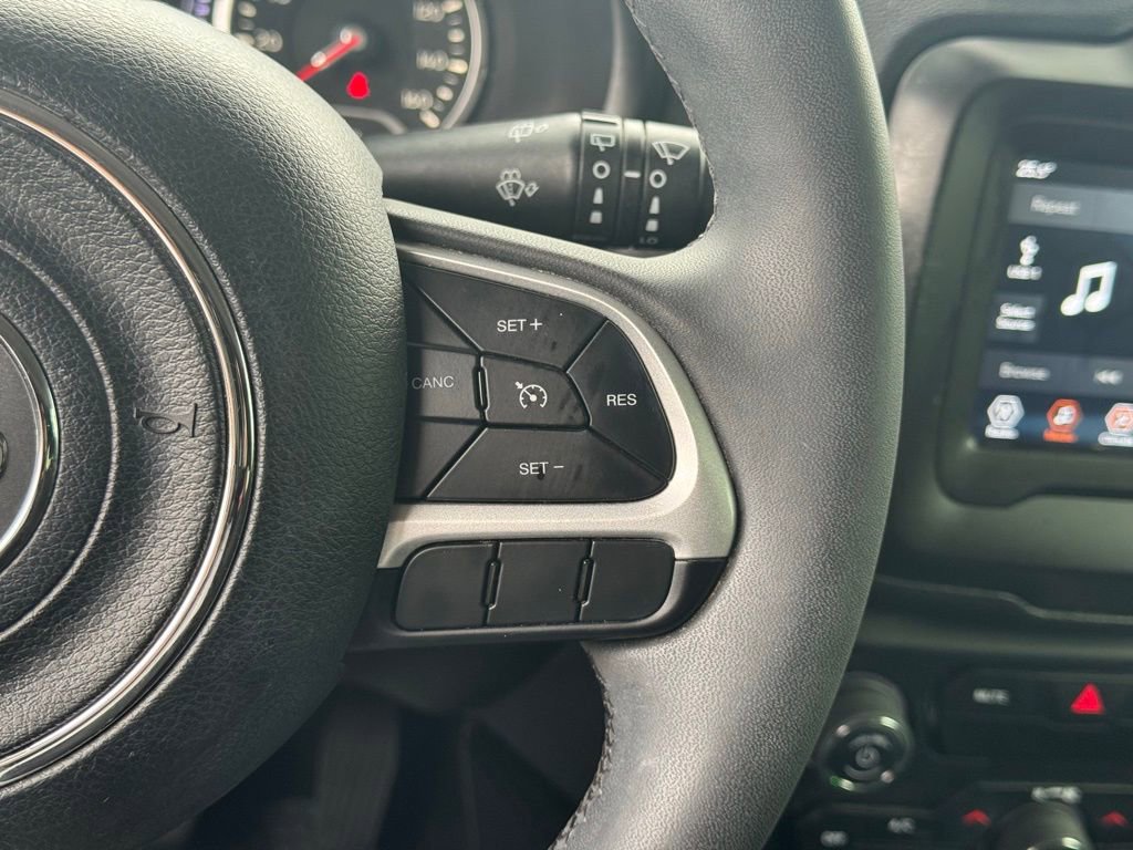 Used 2019 Jeep Renegade Latitude image 26