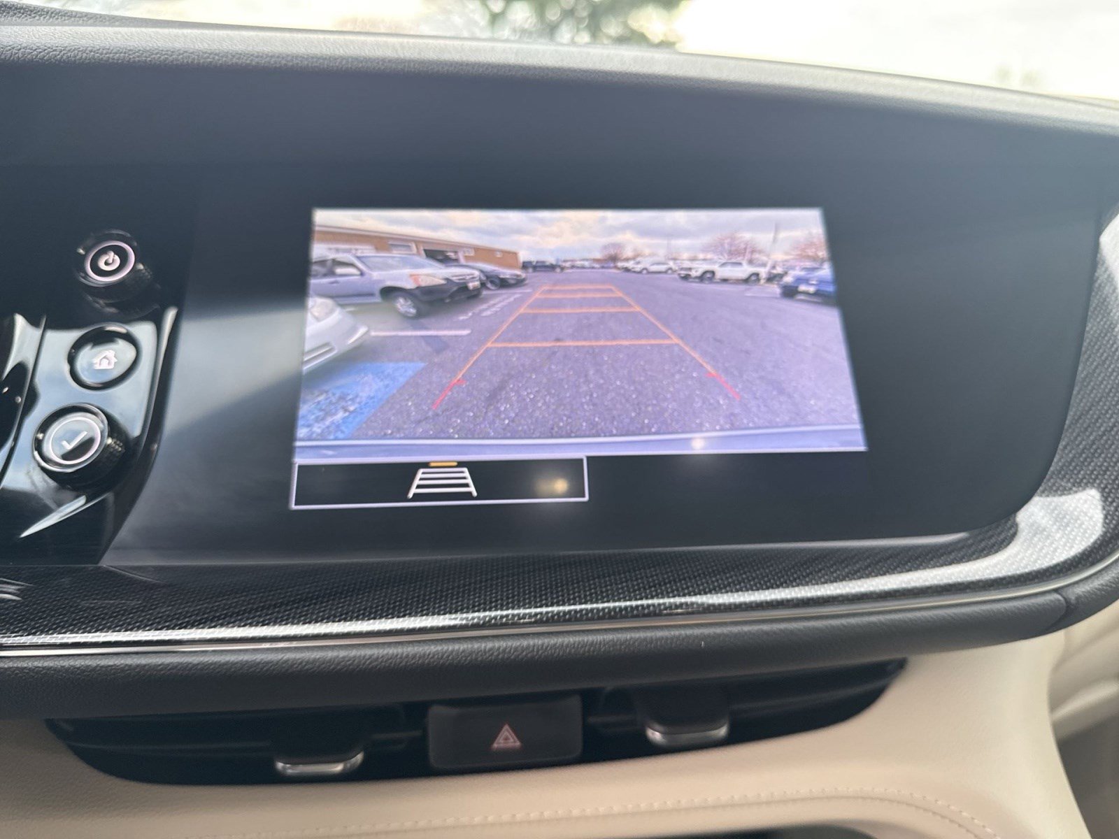 Used 2023 Buick Envision Preferred image 19