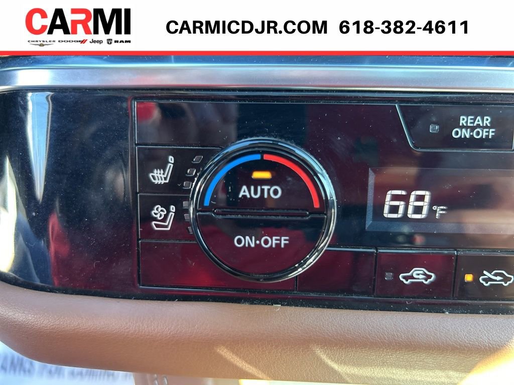 Used 2022 Nissan Pathfinder Platinum w/ Cargo Package AWD/4WD image 28