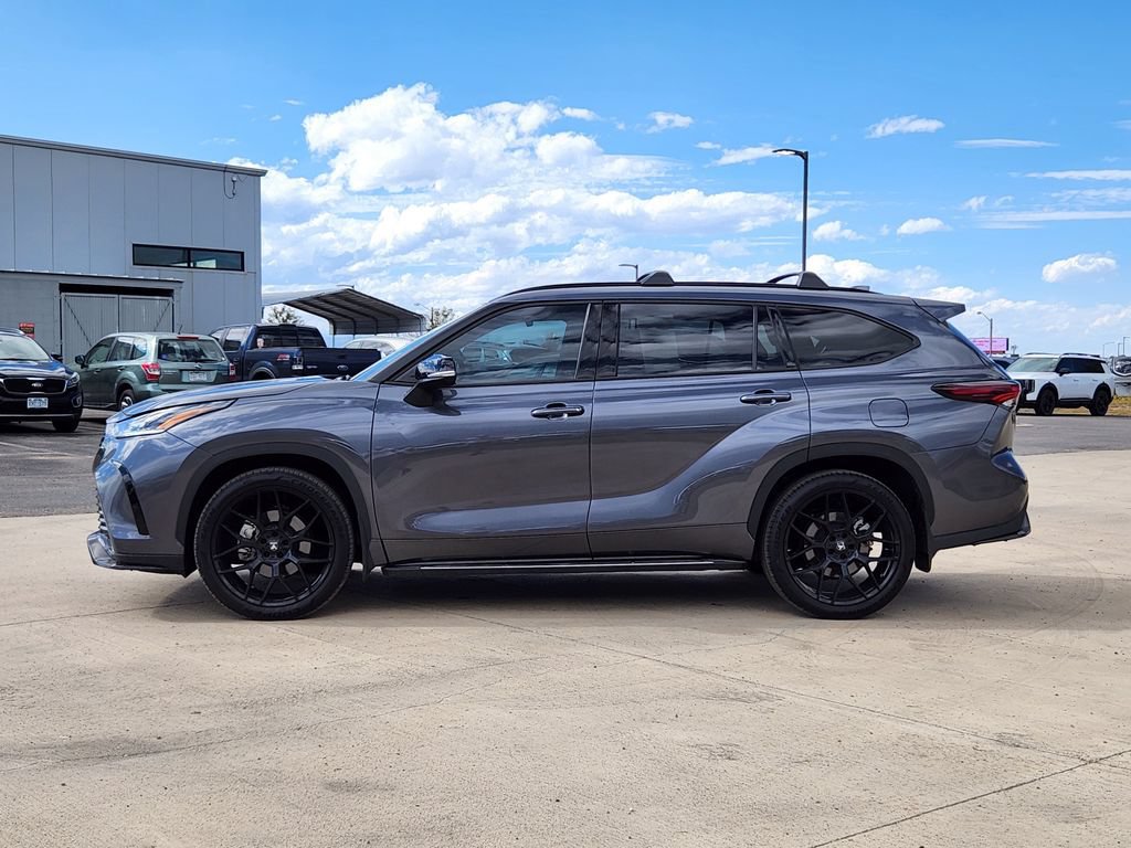 Used 2024 Toyota Highlander XSE AWD/4WD image 8