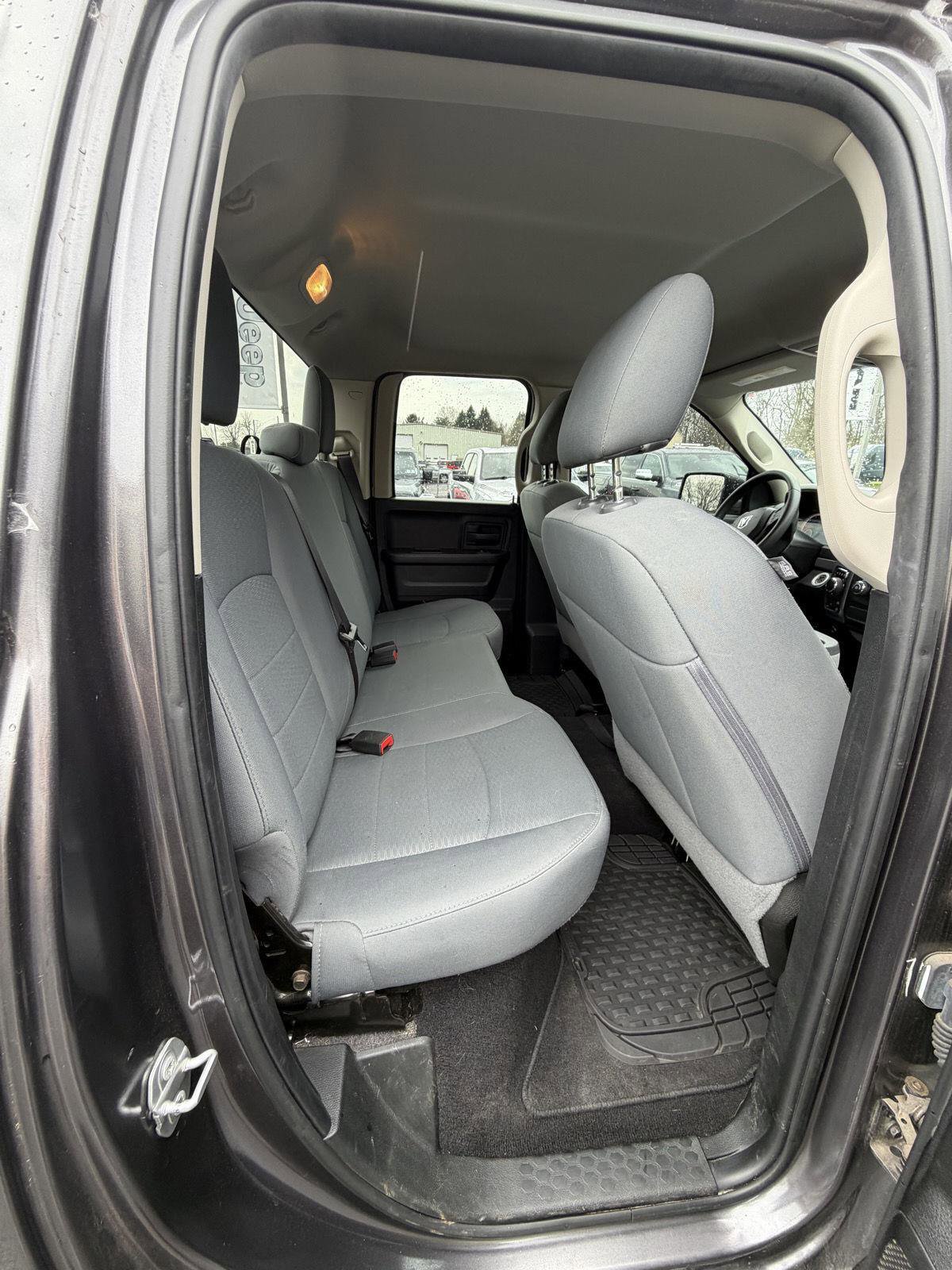 Used 2018 RAM 1500 Express w/ Express Value Package image 9