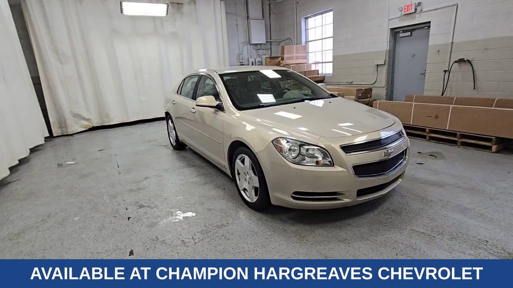 Used 2009 Chevrolet Malibu LT w/ HFV6 Engine Package image 2