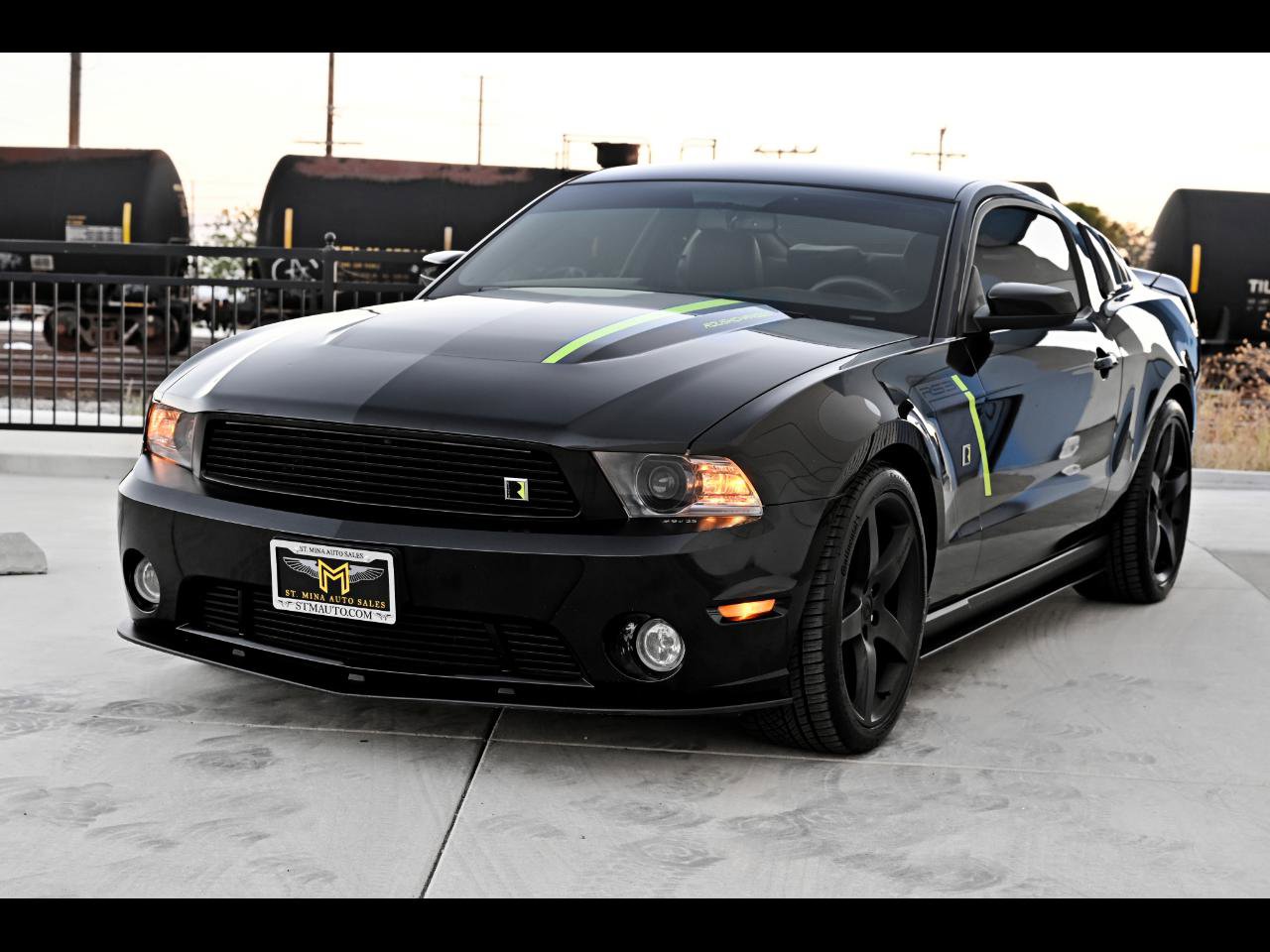 Used 2012 Ford Mustang GT Premium w/ HID Headlamps & Security Pkg image 3