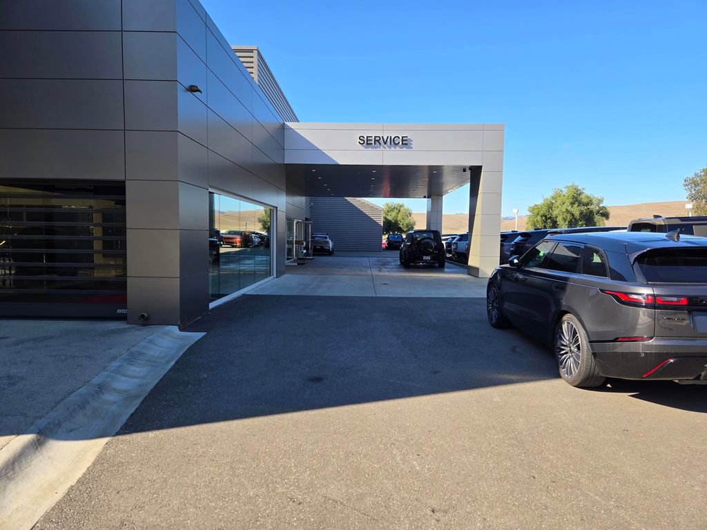 Used 2024 Land Rover Range Rover Sport Dynamic SE image 31