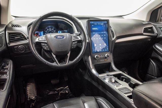 Used 2022 Ford Edge Titanium AWD/4WD image 7