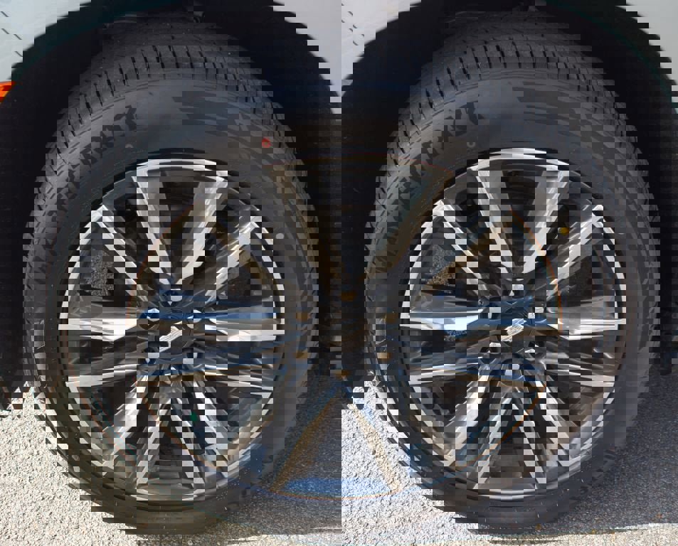 Used 2024 Cadillac Escalade Sport w/ Touring Package image 29