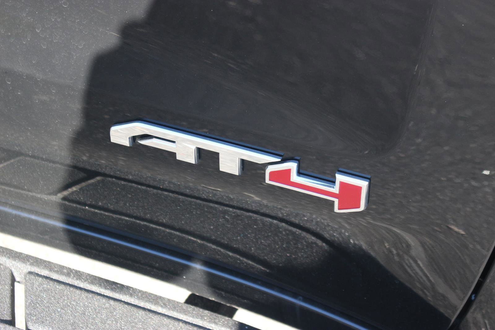 New 2026 GMC Sierra 1500 AT4 w/ AT4 Premium Package image 11