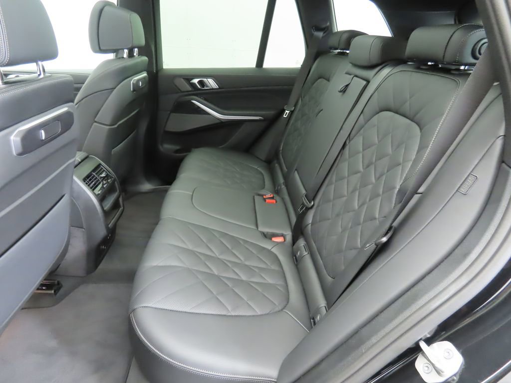 New 2026 BMW X5 sDrive40i w/ M Sport Package image 21
