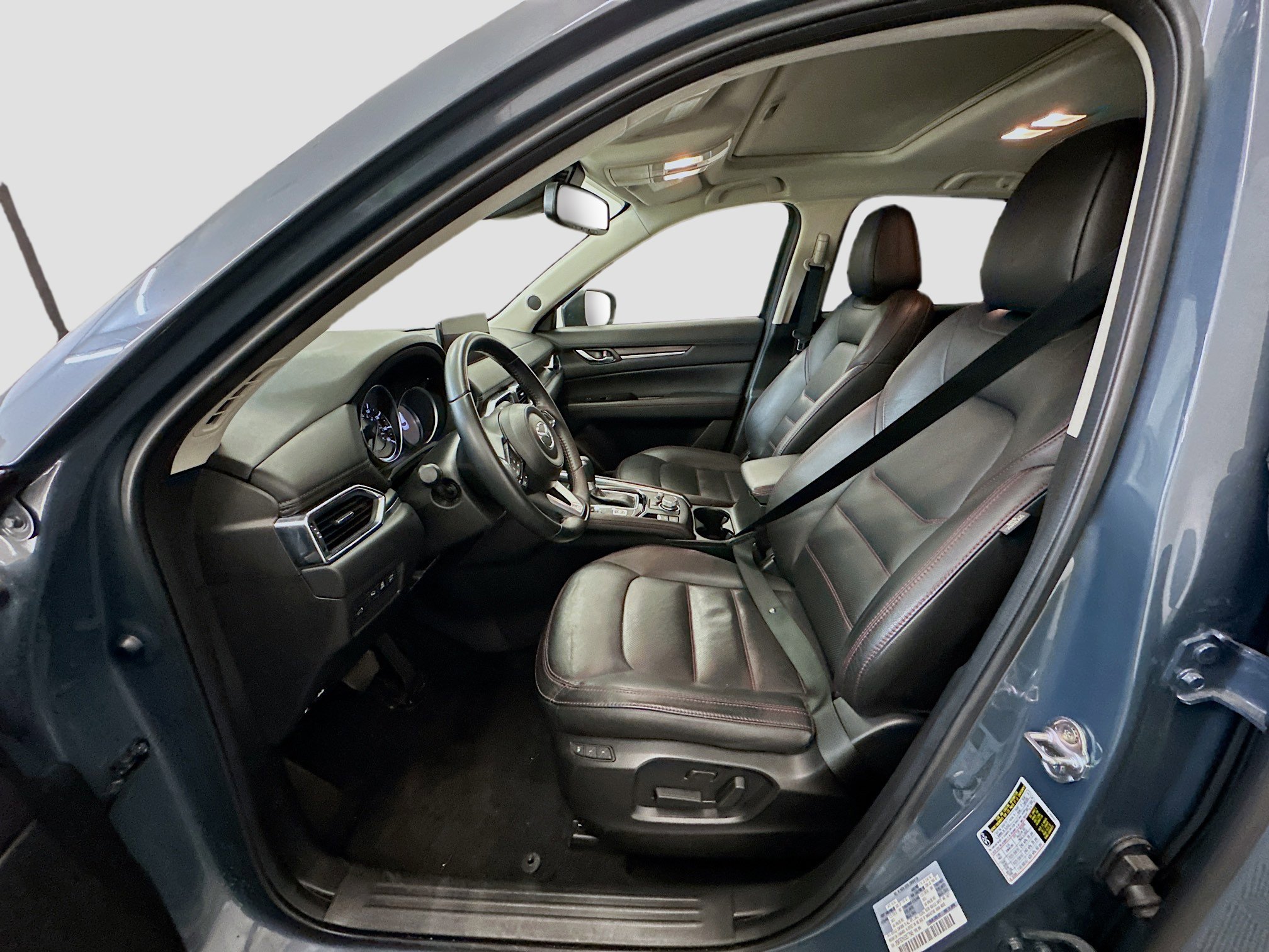 Used 2025 MAZDA CX-5 Carbon Edition image 13