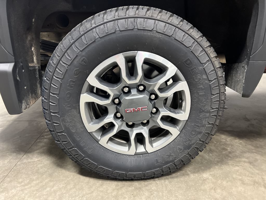 Certified 2024 GMC Sierra 2500 AT4 w/ AT4 Preferred Package AWD/4WD image 10