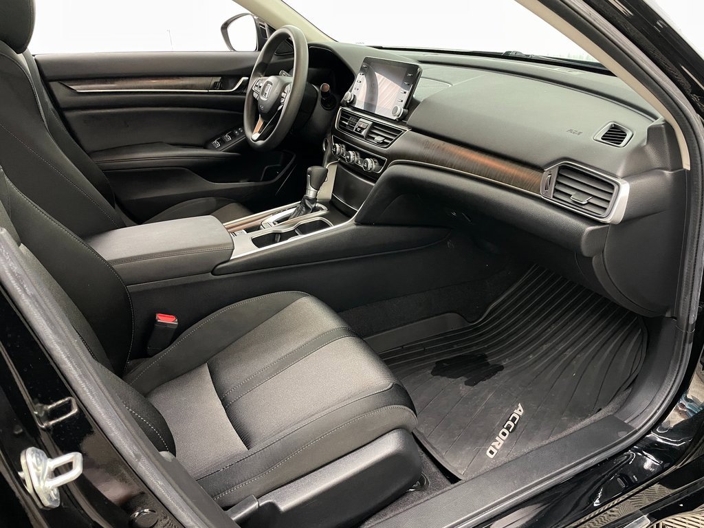 Used 2020 Honda Accord EX image 35