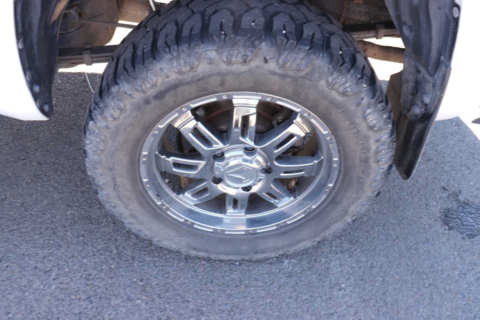 Used 2014 Toyota Tundra SR5 w/ SR5 Upgrade Package AWD/4WD image 9