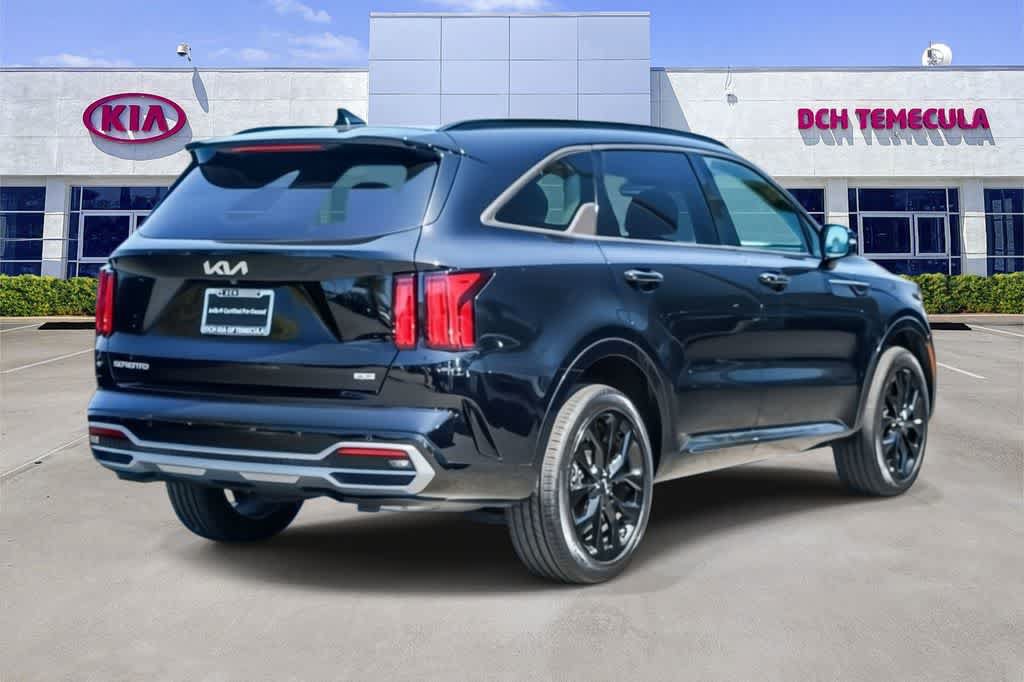 Certified 2023 Kia Sorento SX AWD/4WD image 4