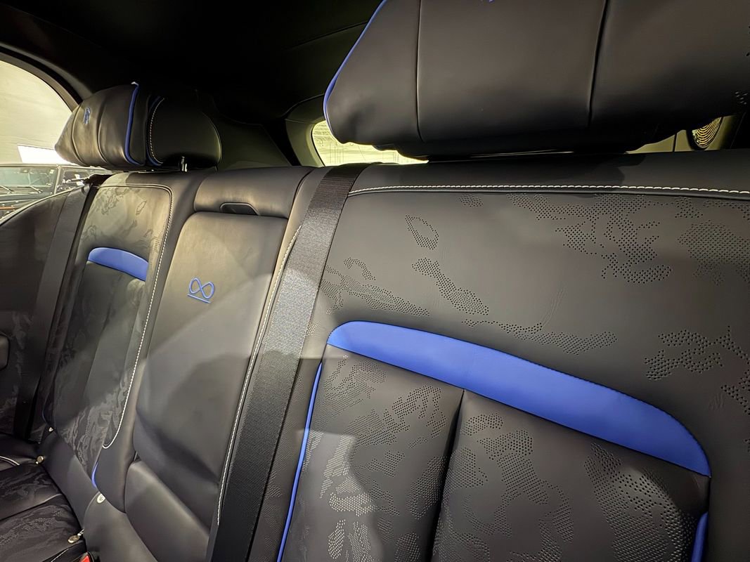 Used 2024 Rolls-Royce Cullinan Black Badge w/ Leather Finishing Pack image 37