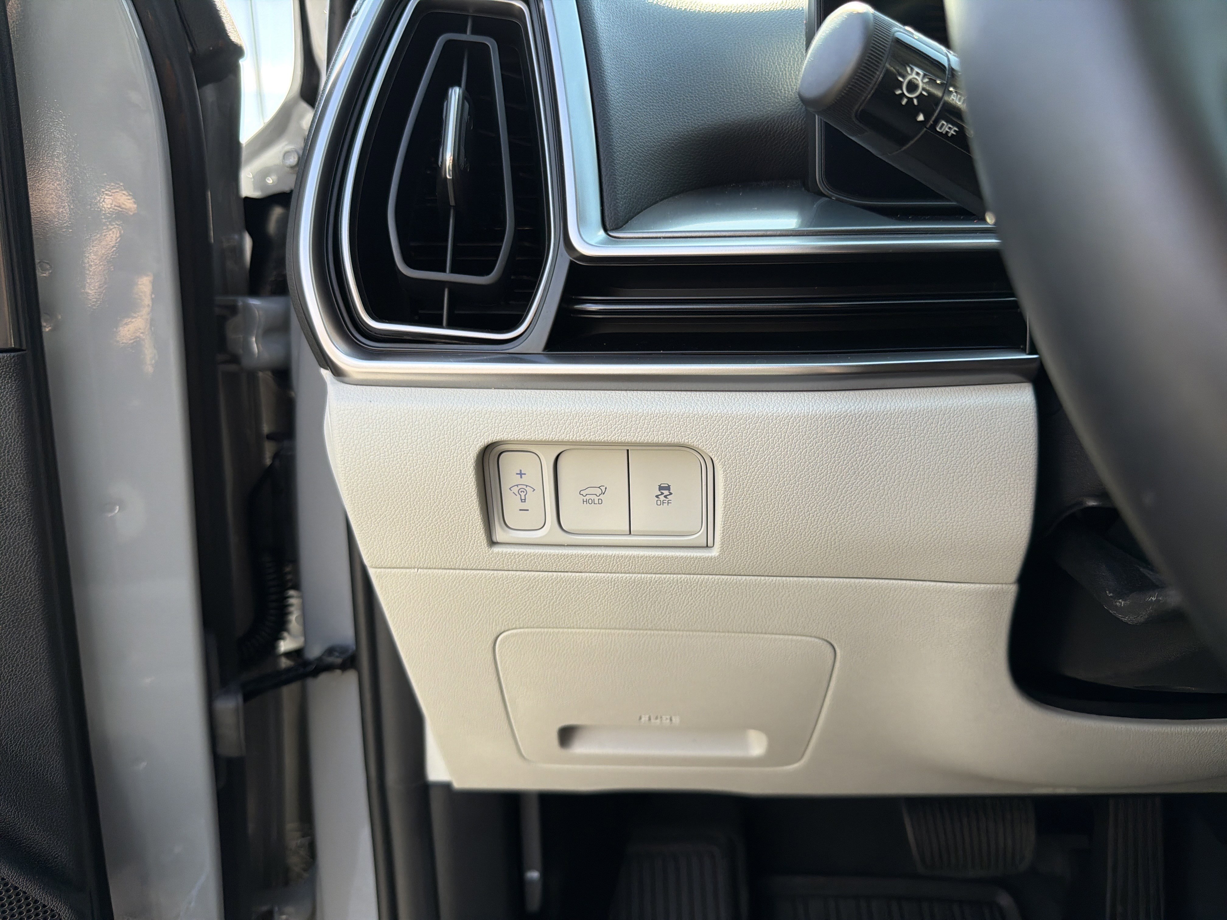 Used 2025 Kia Sorento EX w/ Panoramic Sunroof Package image 37