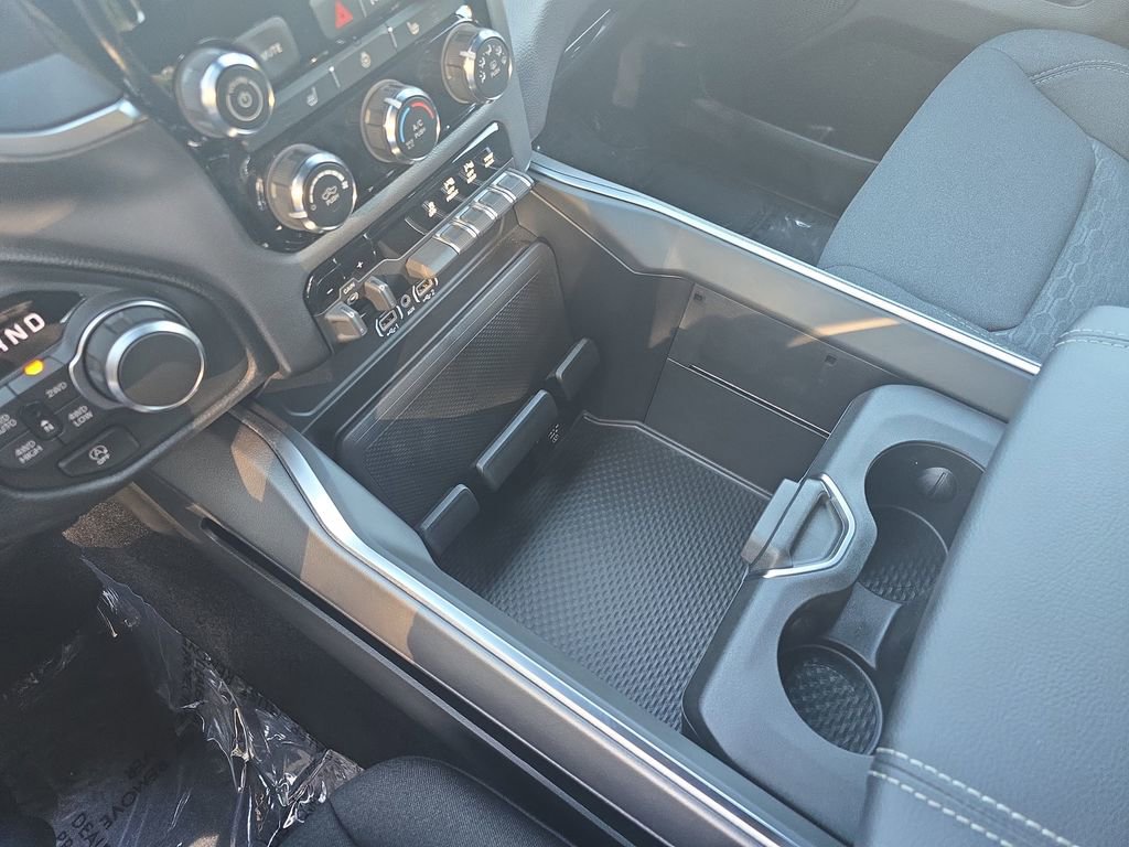 New 2026 RAM 1500 Big Horn AWD/4WD image 24