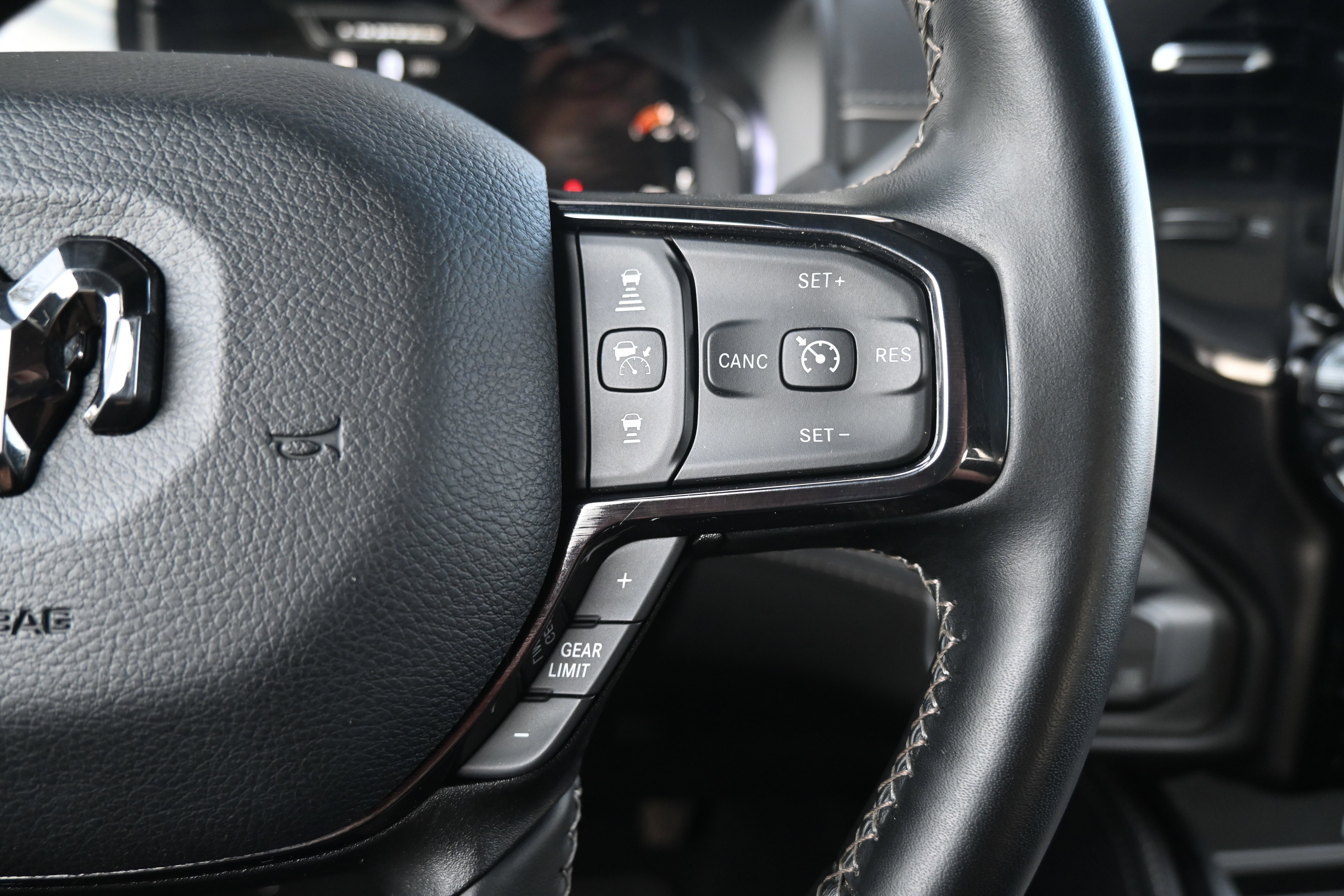 Used 2025 RAM 3500 Limited image 34