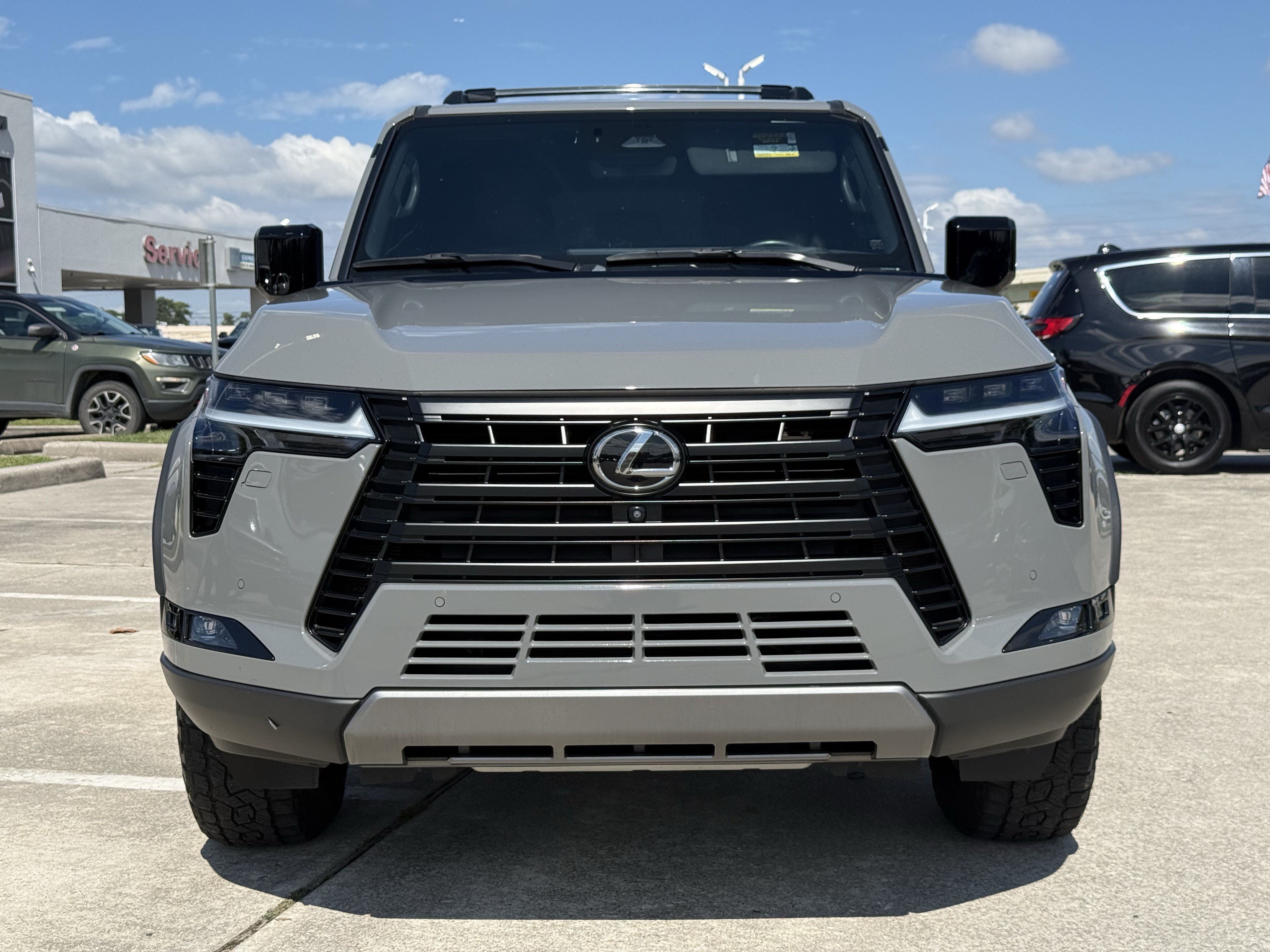 Used 2024 Lexus GX 550 AWD/4WD image 11