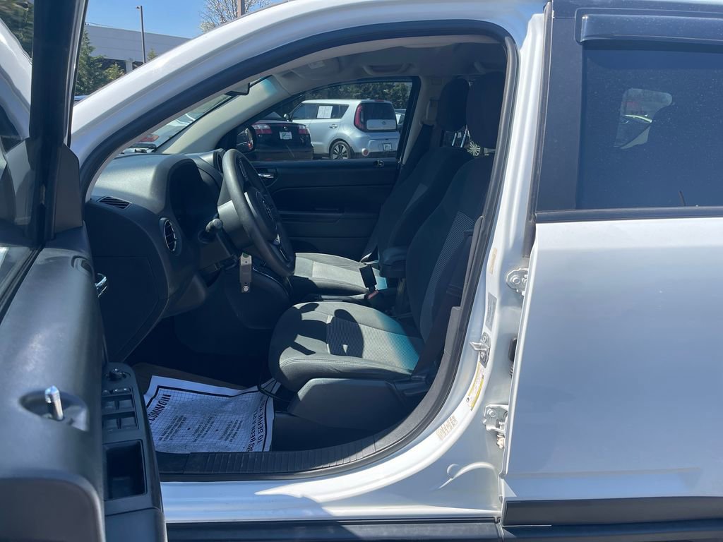 Used 2017 Jeep Compass Sport w/ Power Value Group FWD image 12