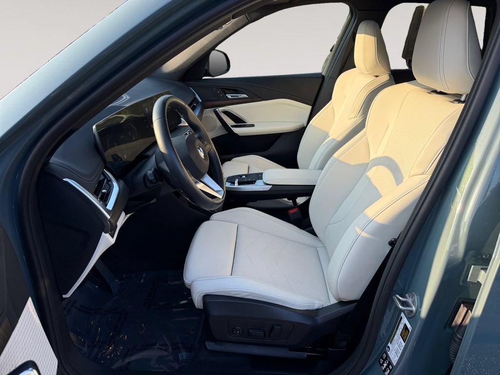Certified 2026 BMW X1 xDrive28i w/ Convenience Package AWD/4WD image 9