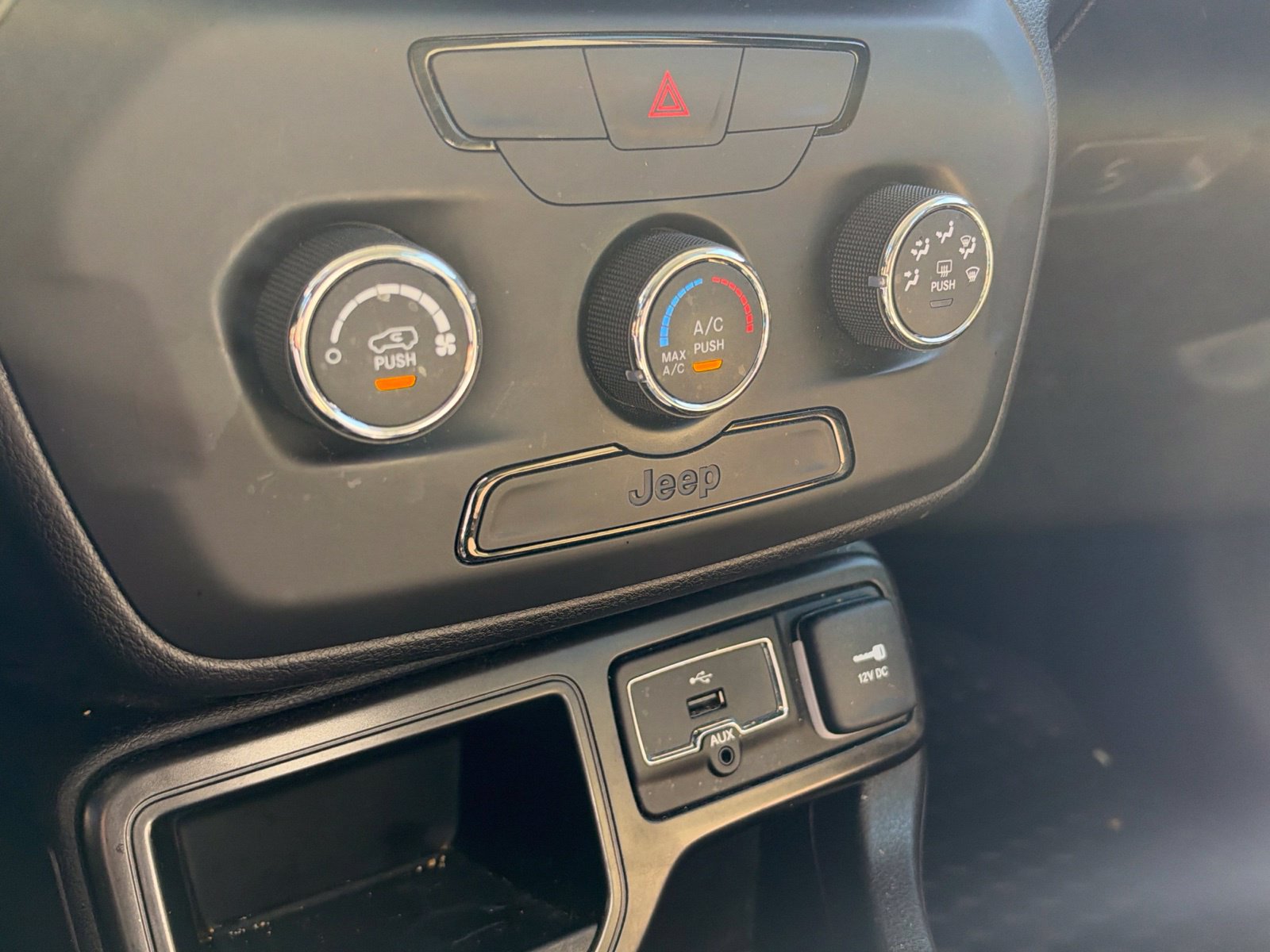 Used 2020 Jeep Renegade Sport FWD image 11