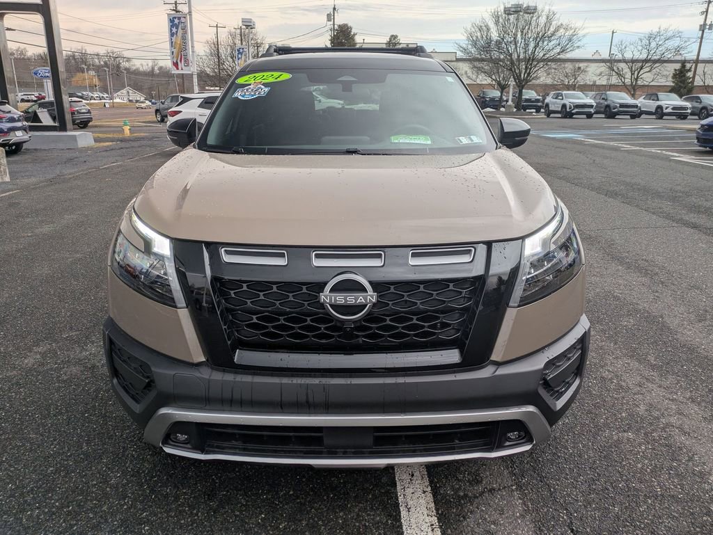 Used 2024 Nissan Pathfinder Rock Creek image 2
