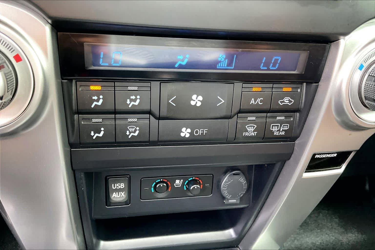 Used 2019 Toyota 4Runner Limited RWD image 33
