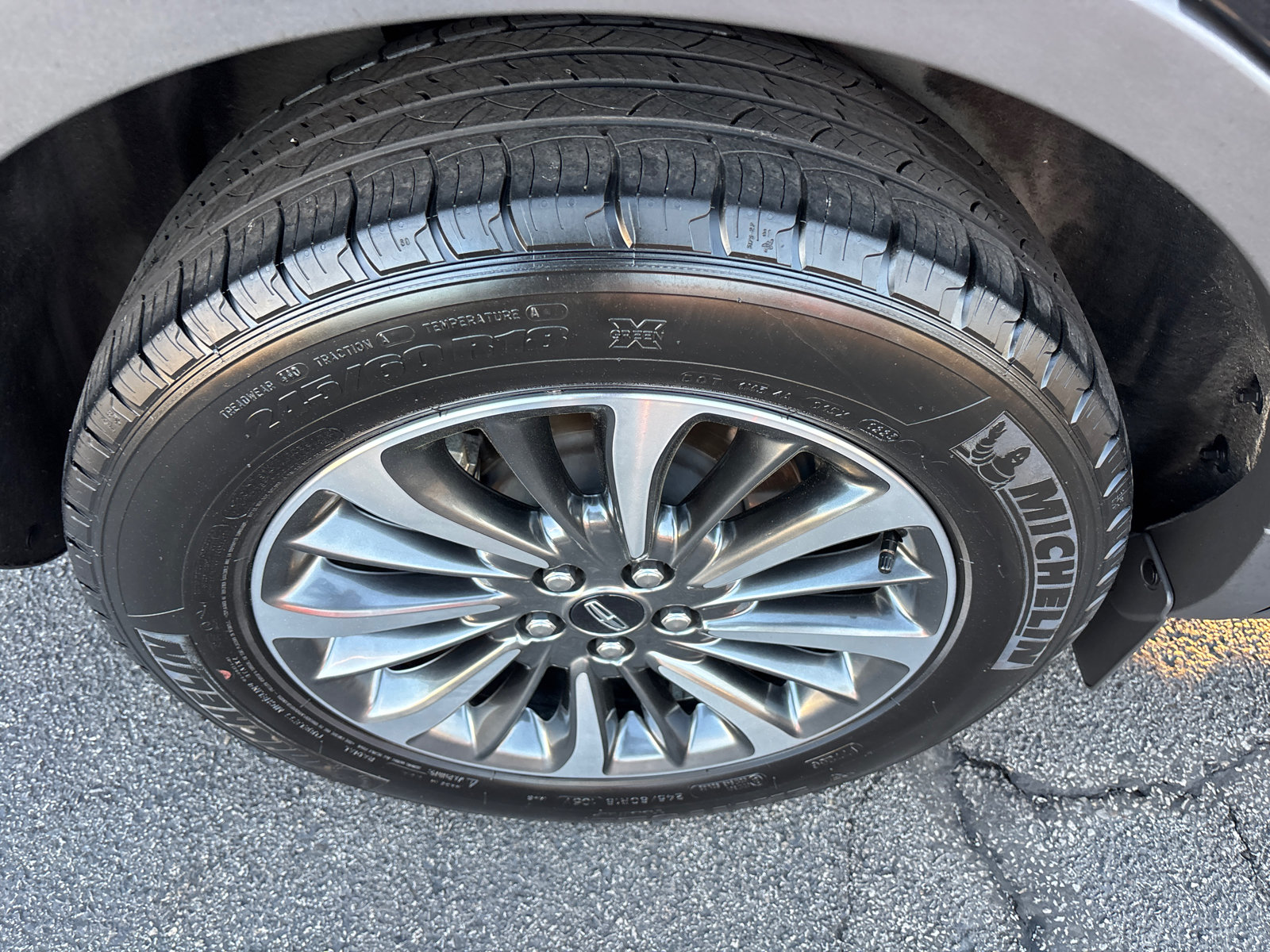 Used 2023 Lincoln Nautilus FWD image 10