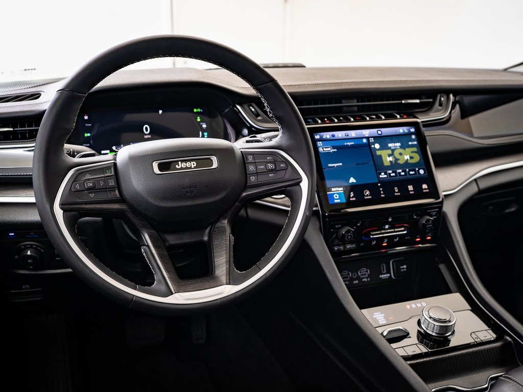 Used 2024 Jeep Grand Cherokee Limited 4xe image 4