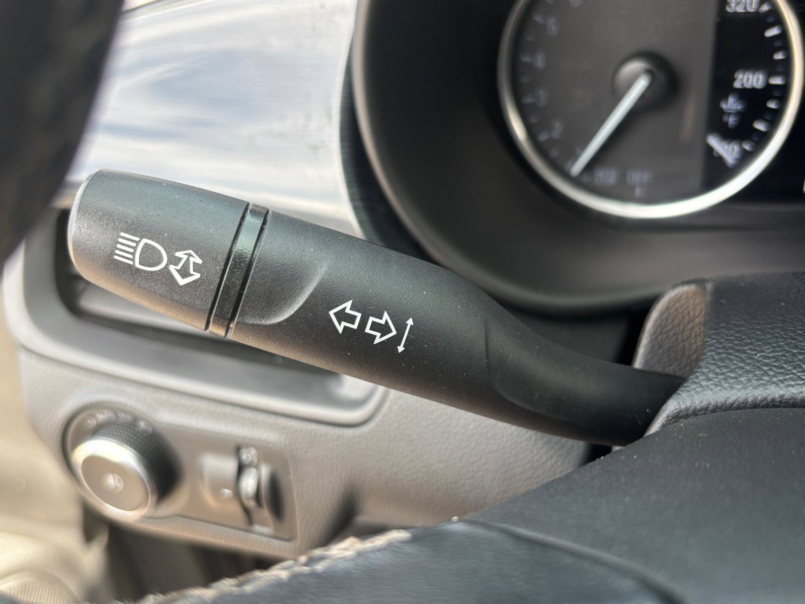 Used 2016 Buick Envision Premium image 33