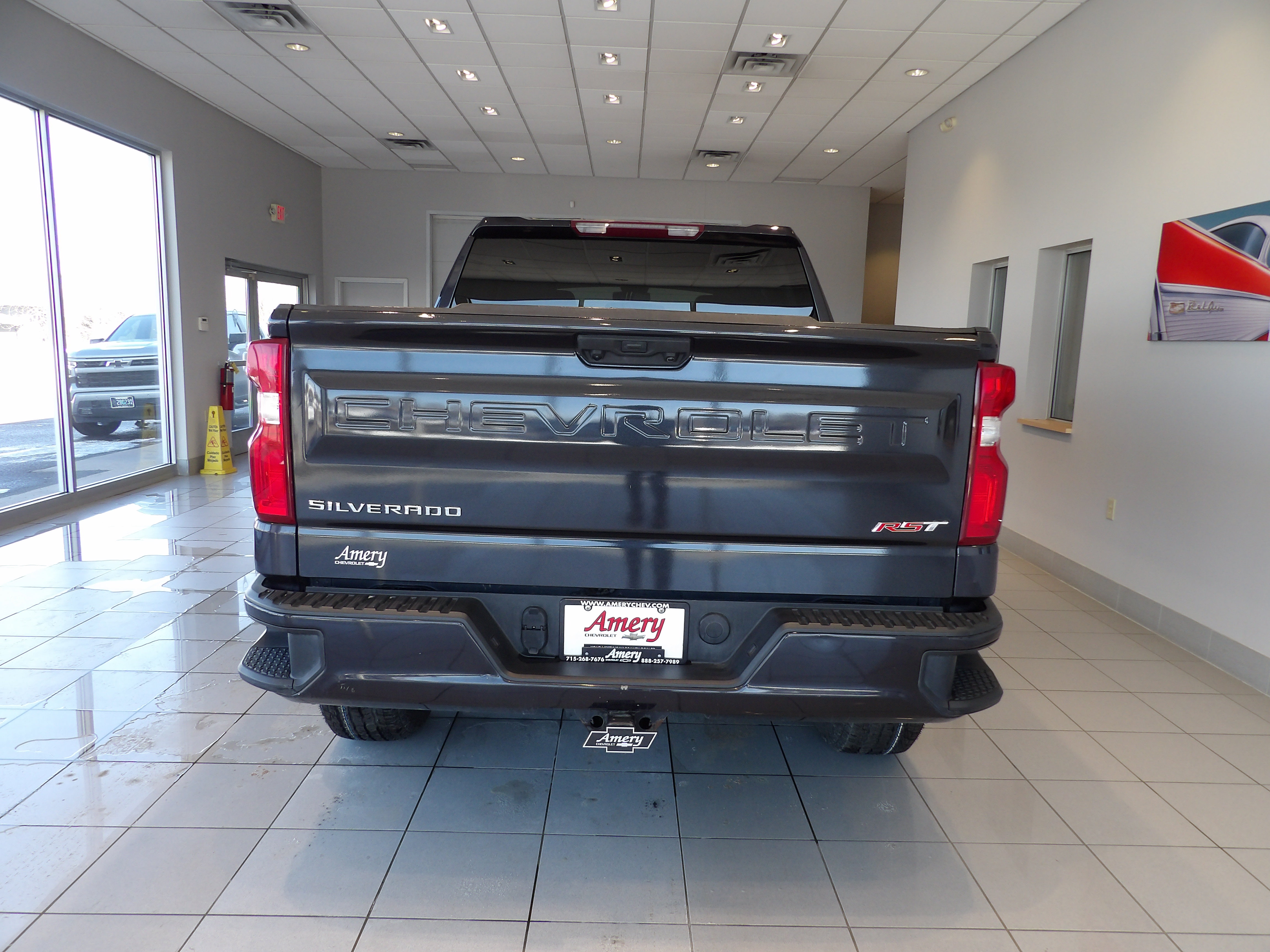 Used 2022 Chevrolet Silverado 1500 RST AWD/4WD image 5