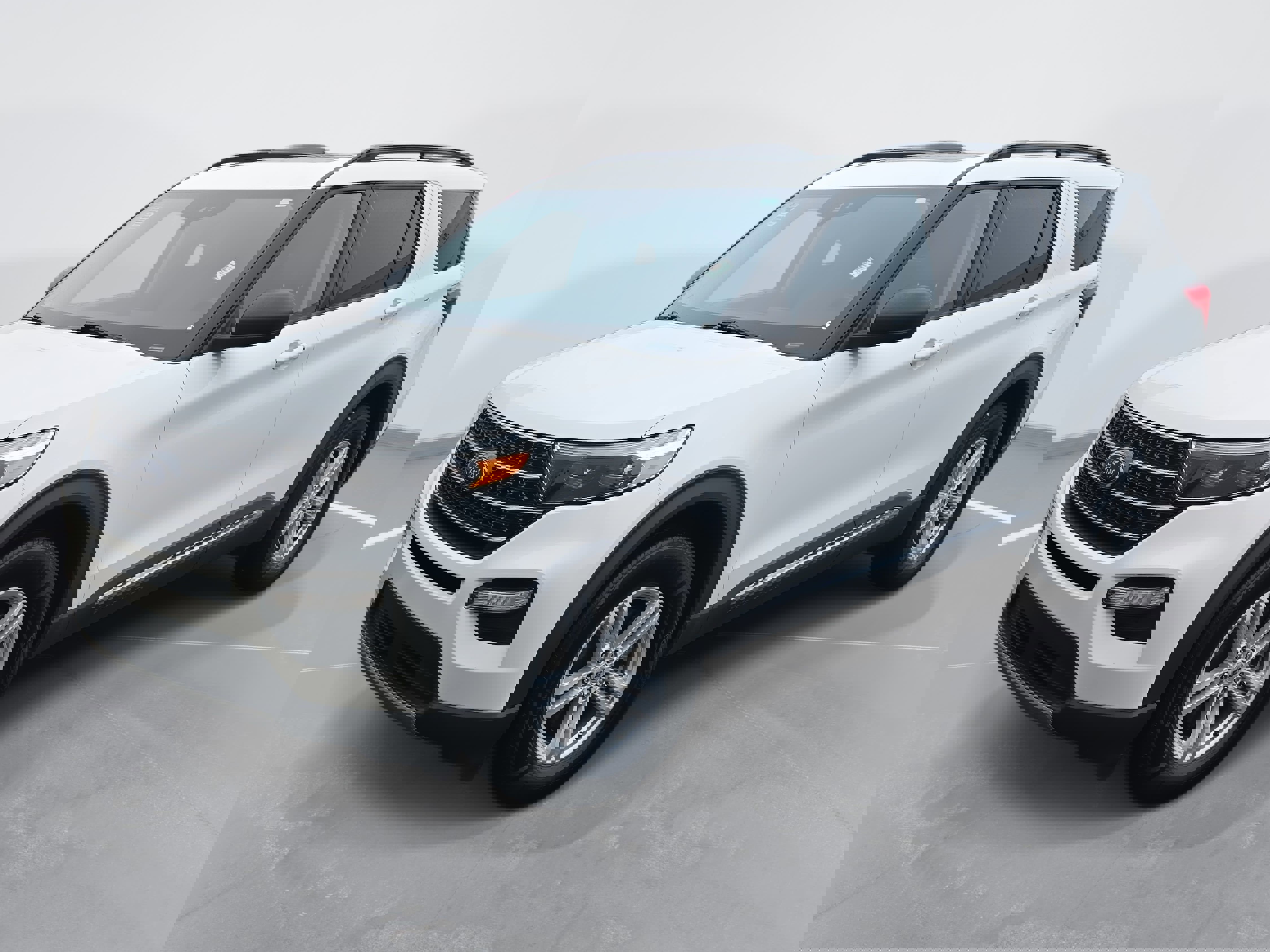 Used 2021 Ford Explorer XLT w/ Equipment Group 202A image 1