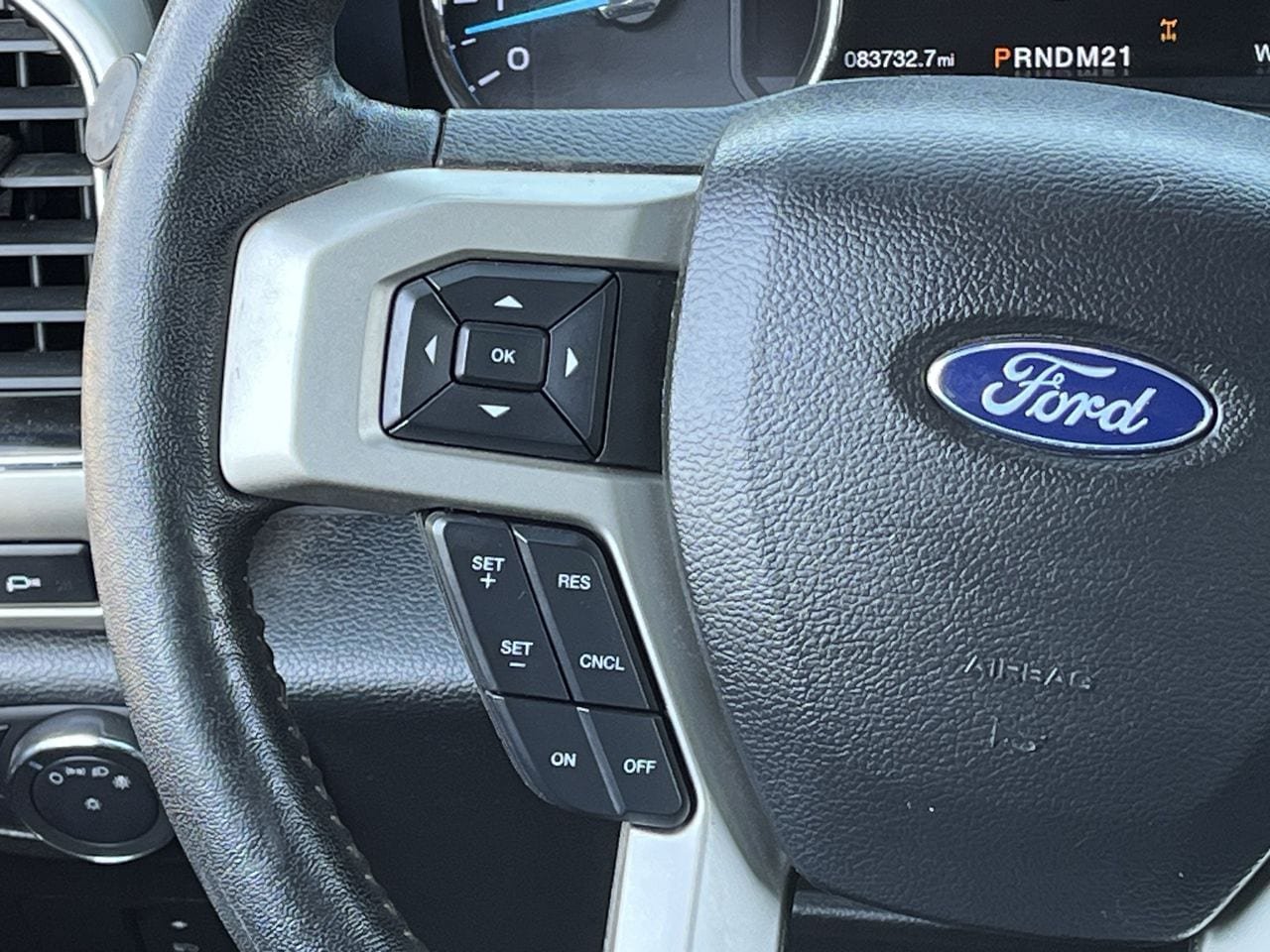 Used 2019 Ford F250 Lariat w/ Lariat Value Package AWD/4WD image 12