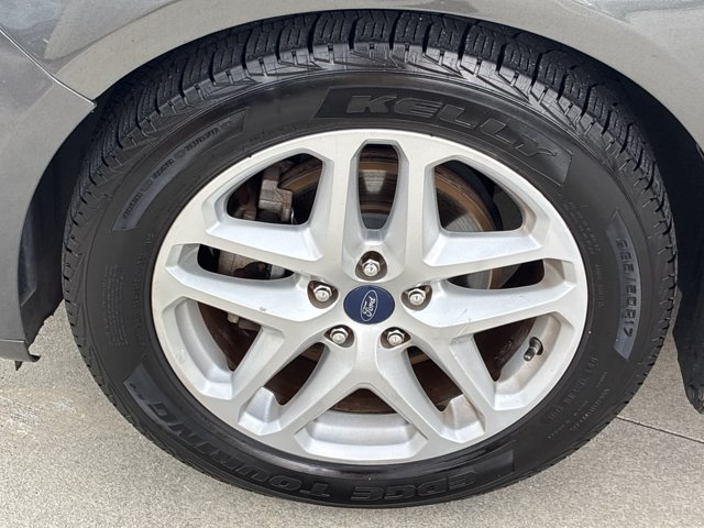 Used 2016 Ford Fusion SE FWD image 13