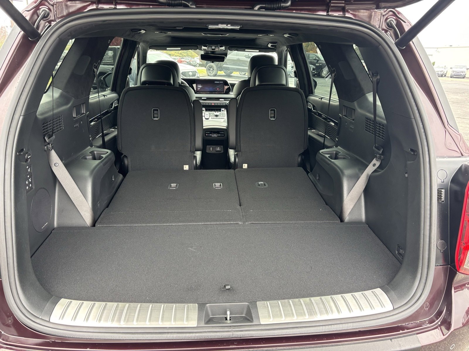 Used 2024 Hyundai Palisade Calligraphy image 19