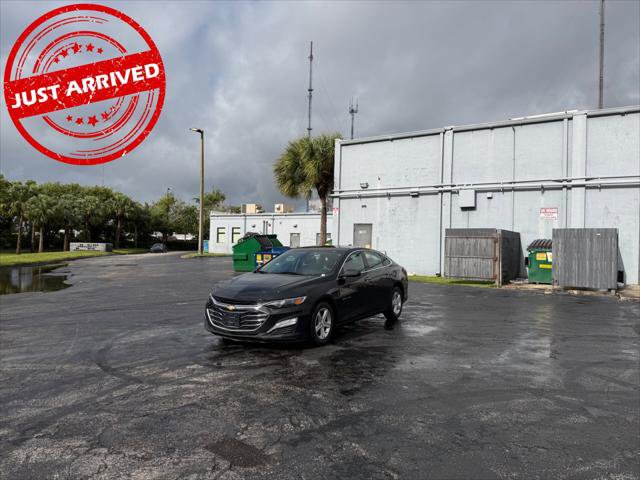 Used 2022 Chevrolet Malibu LS image 1