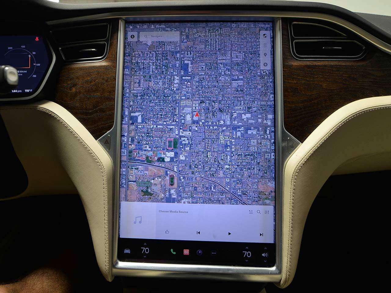 Used 2017 Tesla Model S 75D AWD/4WD image 16