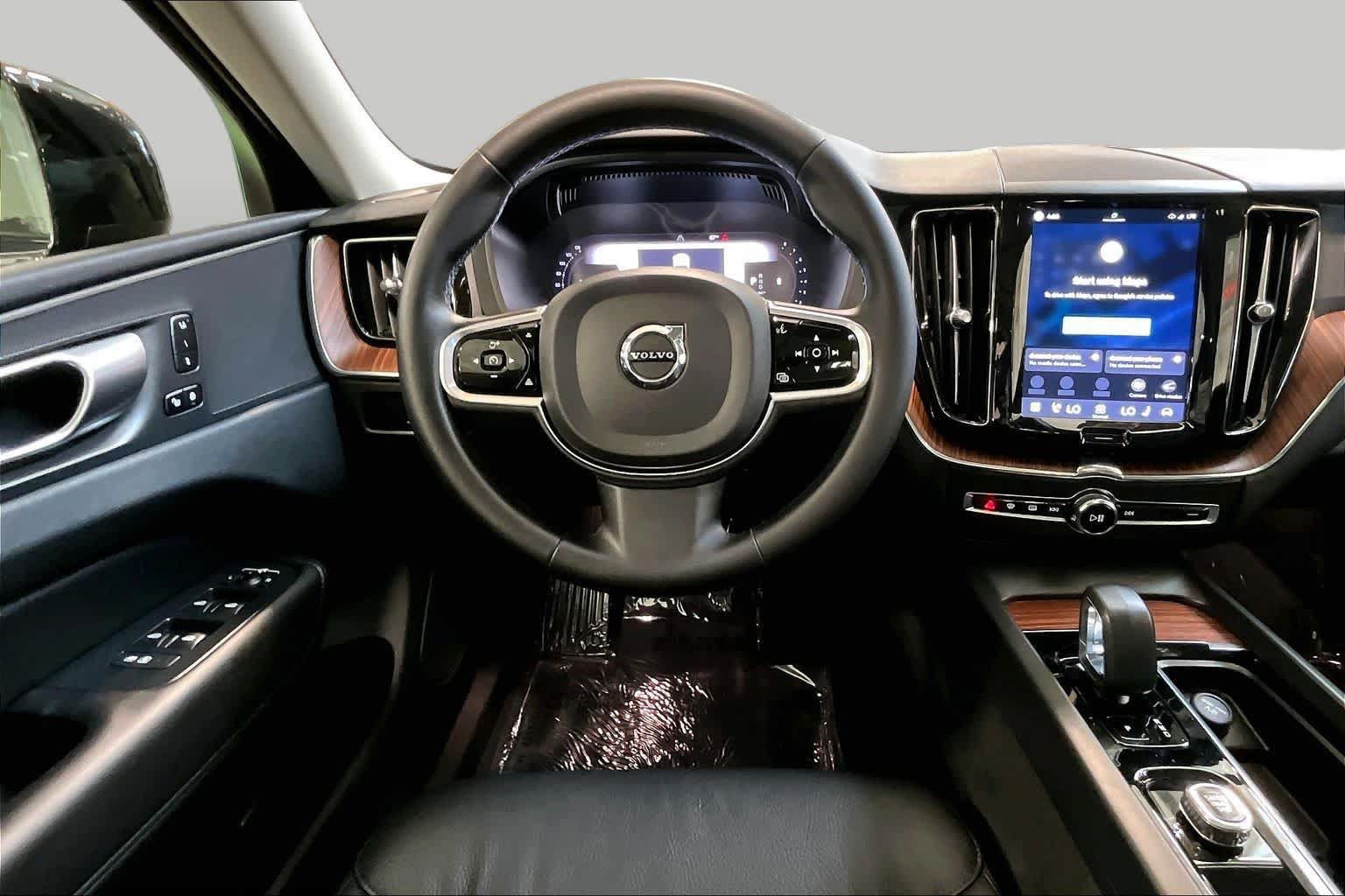 Certified 2024 Volvo XC60 B5 Plus w/ Protection Package Premier AWD/4WD image 6
