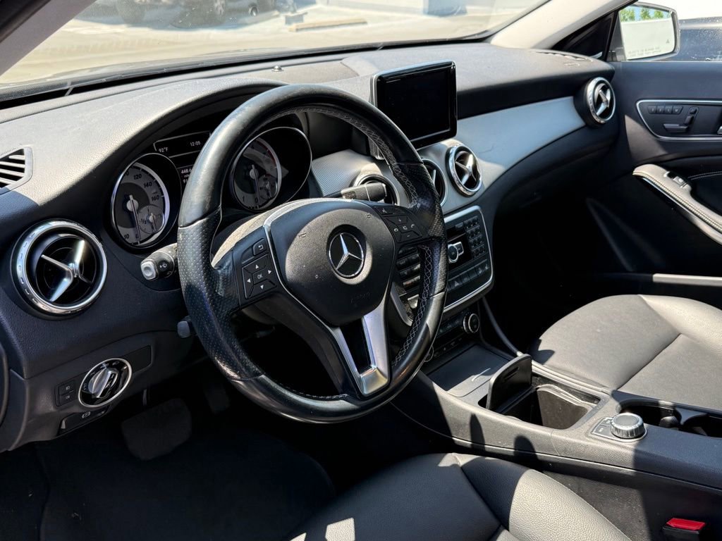 Used 2015 Mercedes-Benz GLA 250 4MATIC image 2